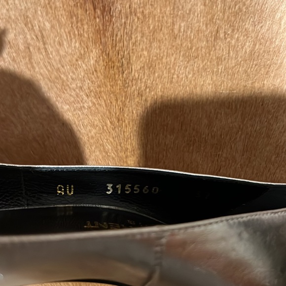 ✅SOLD SAINT LAURENT - Picture 9 of 9